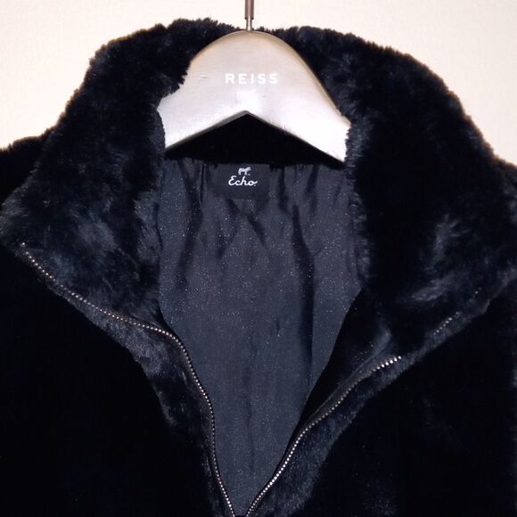 Echo Faux Fur Vest - Picture 2 of 4